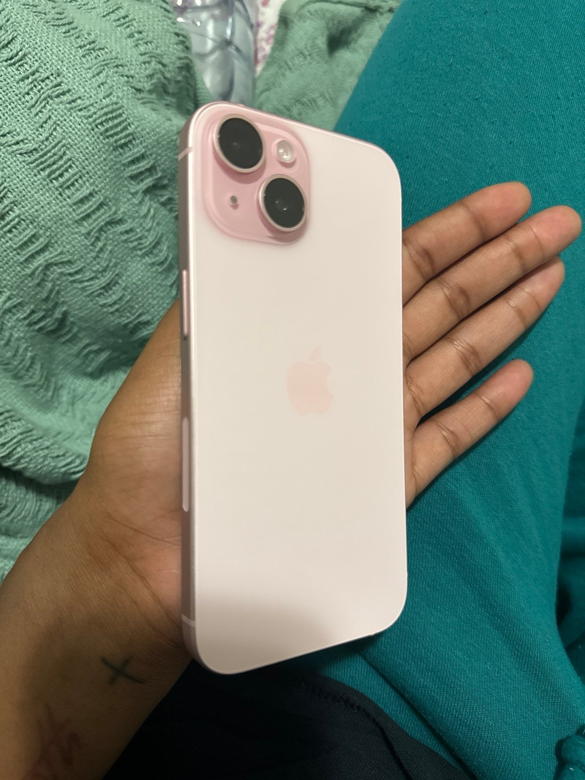 iphone 15 plus PINK 1X13