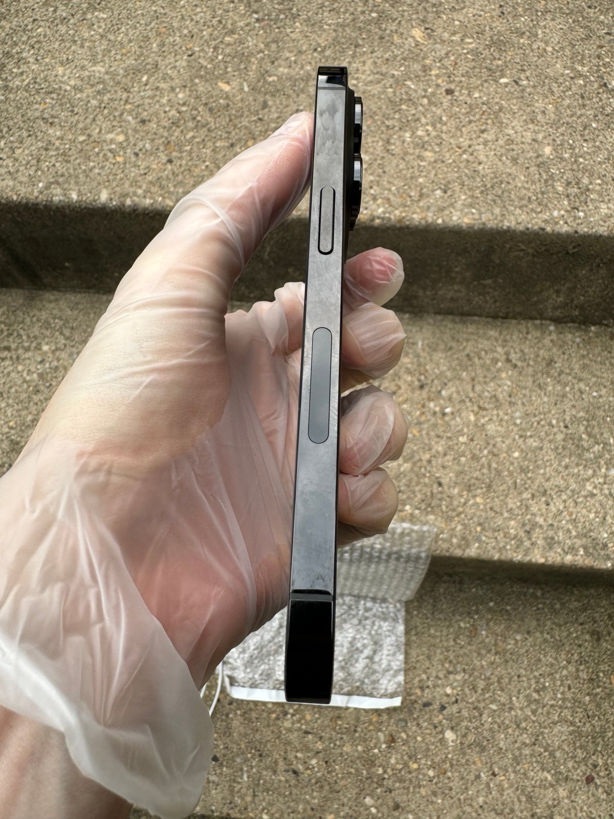 iPhone 14 Pro - 128 GB - T-Mobile - Apple - FREE Otterbox case with purchase 8K75