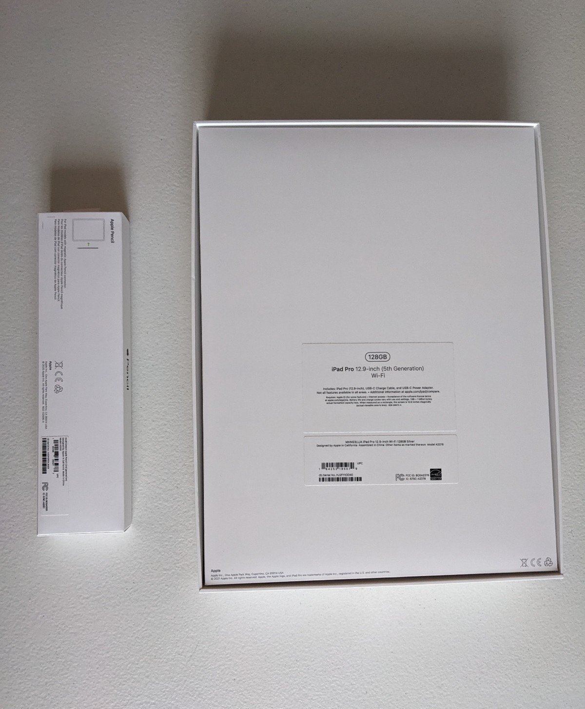 Apple iPad Pro 12.9 in 5th Generation 128 GB wifi with Apple pencil 3L96