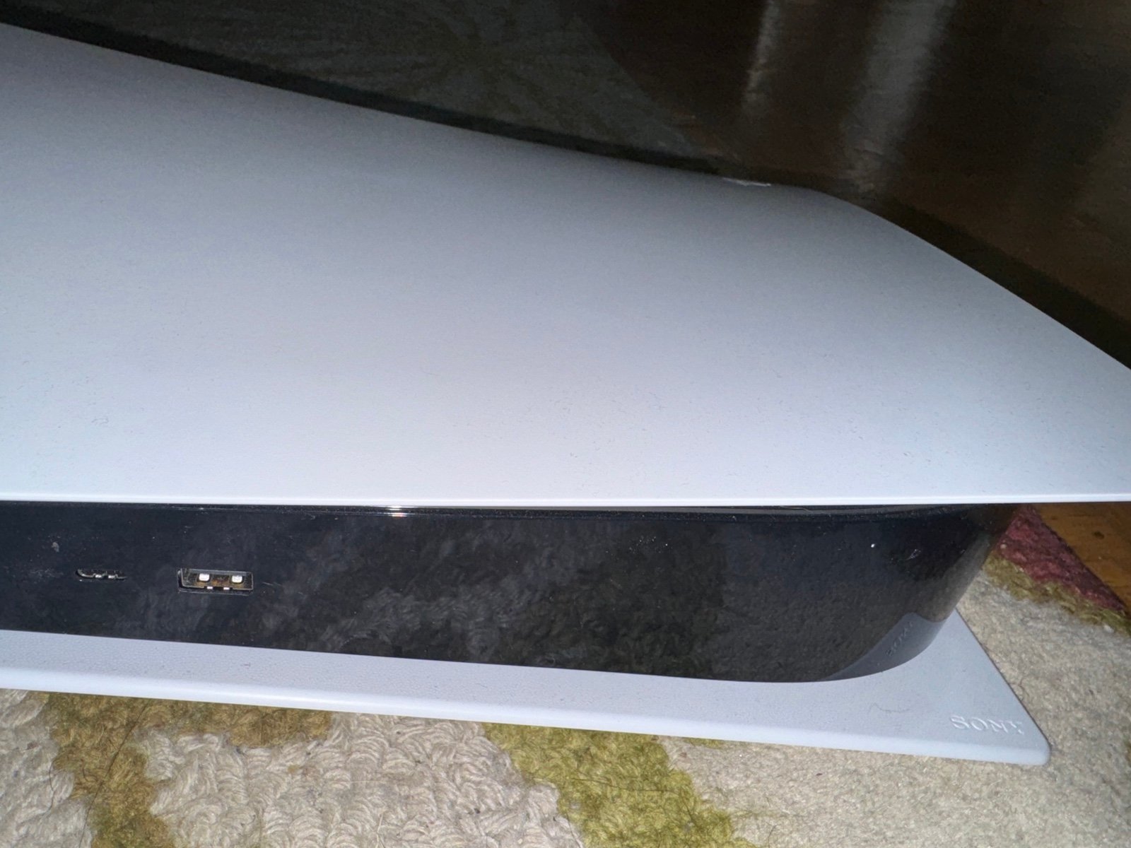 Sony PlayStation 5 Console in White 7O78