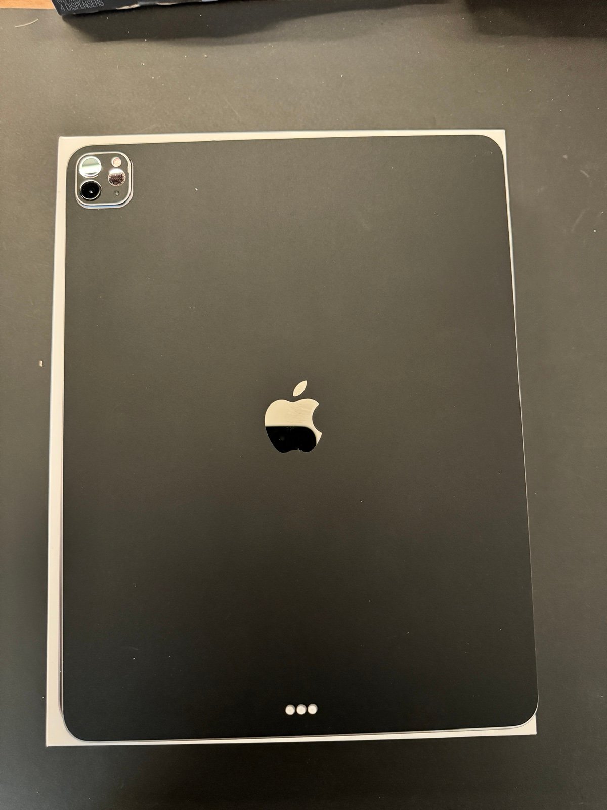 iPad Pro 12.9 6th Generation WiFi + Cellular - Unlocked 6L78