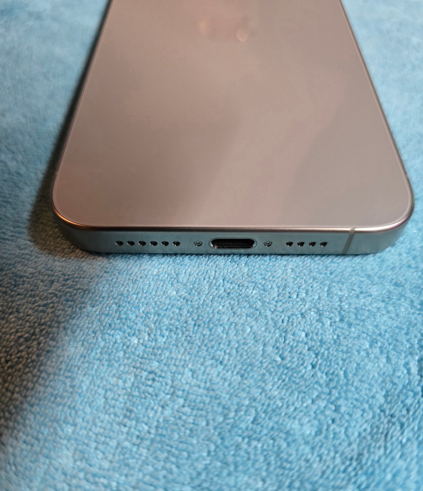 Apple iPhone 15 Pro Max Natural Titanium 256gb Unlocked MINT CONDITION 5O87