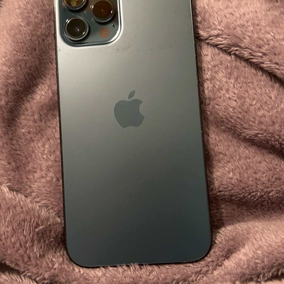 iphone 12 pro max unlocked 2D96