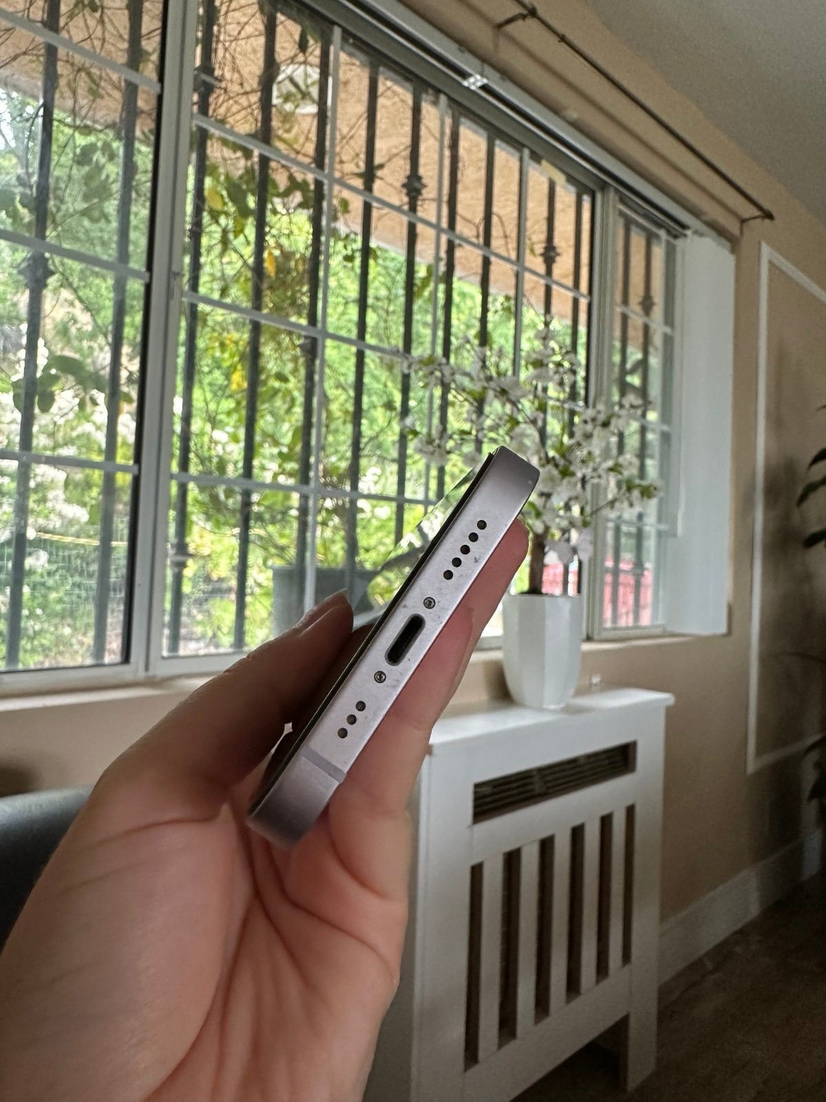 Apple iPhone 14 128 GB in Purple 7R67