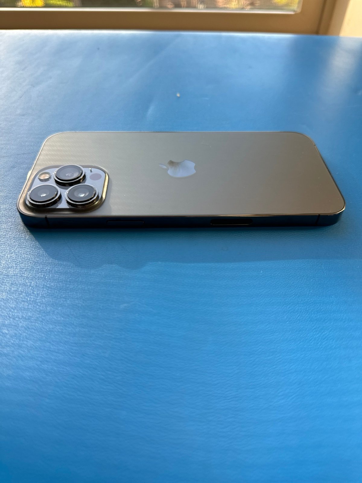 Apple iPhone 13 Pro Max Graphite 512GB AT&T 8J39