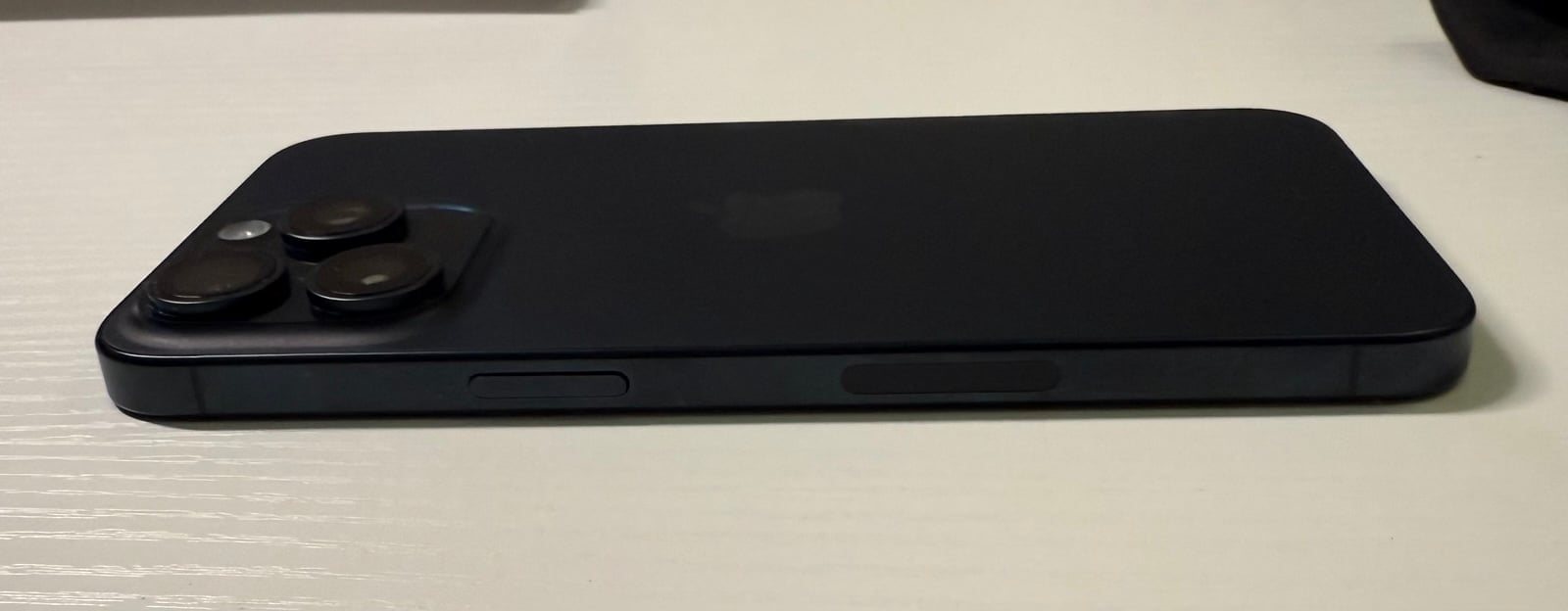 Apple IPhone 15 Pro Max 1TB Unlocked 9L58