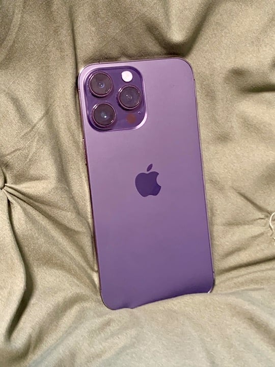 Unlock iPhone 14 Pro max  128 GB 5F12