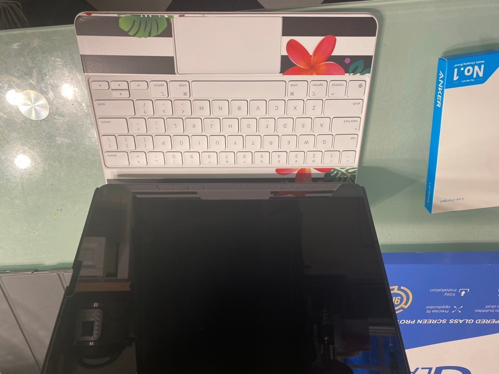 Apple iPad Pro 5th Generation 128 GB 12.9” 5G & bundled with extras 7Q21