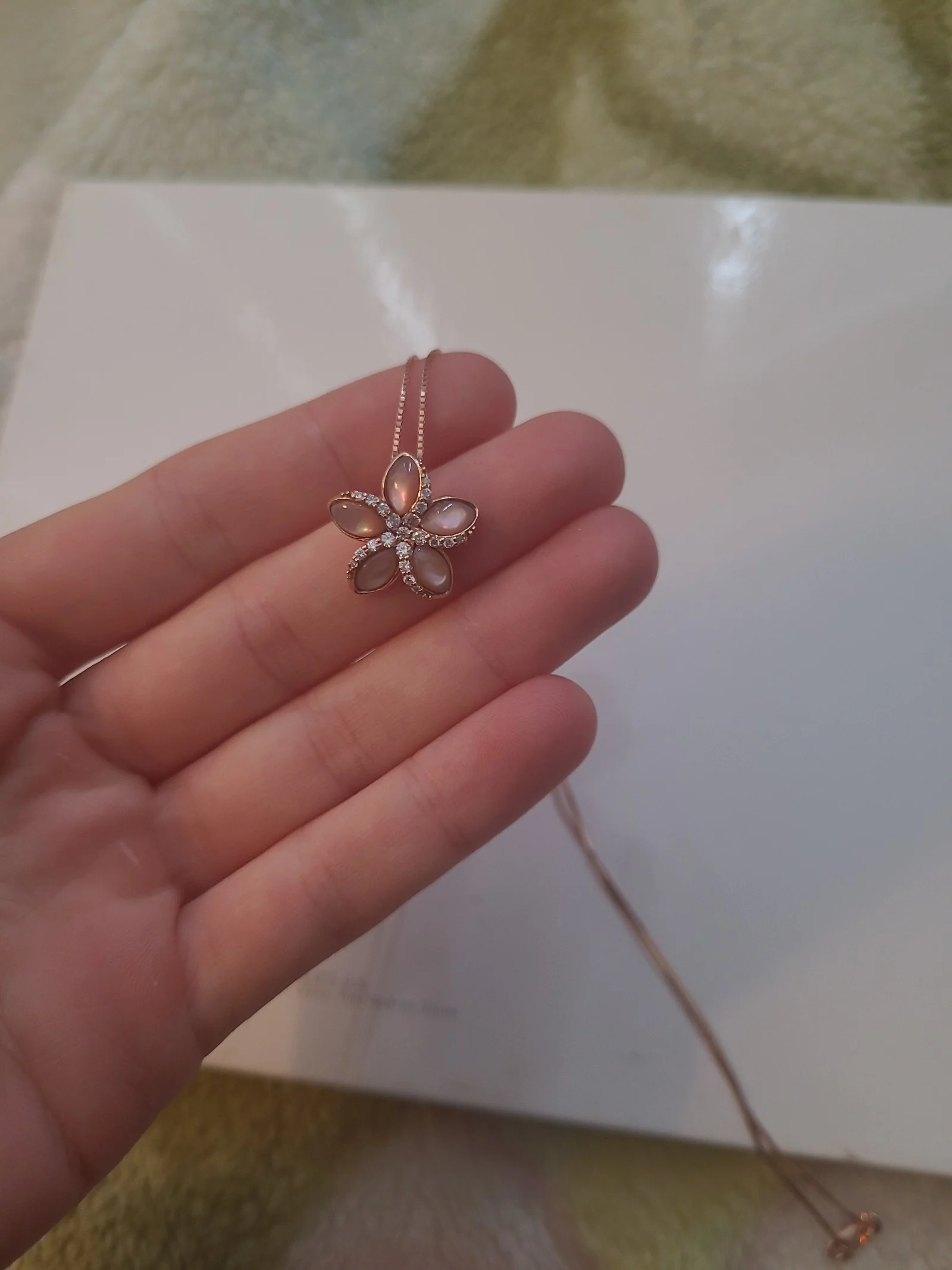 14kr pink mother of pearl necklace