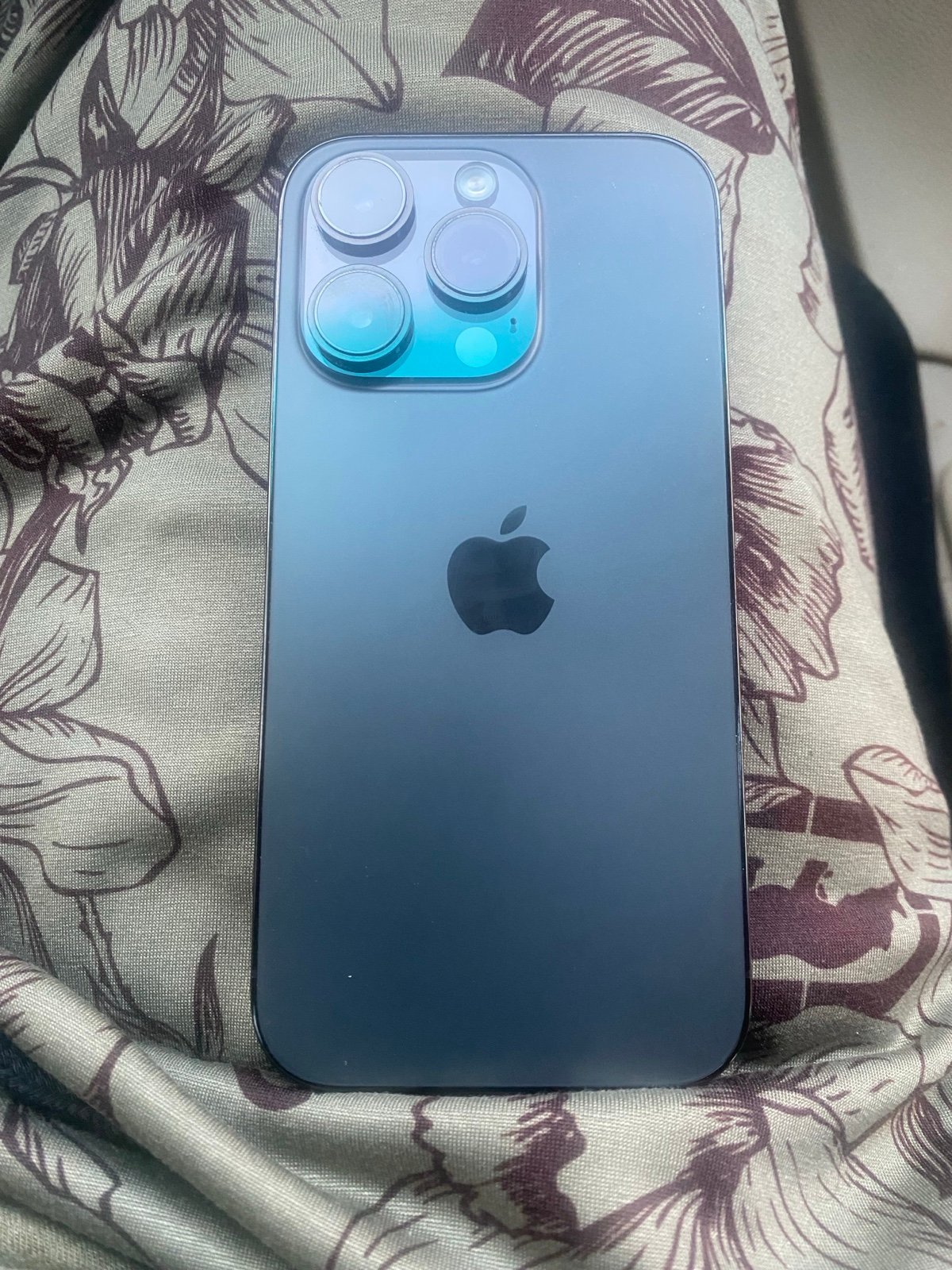 Apple iPhone 14 Pro 128 GB in Deep Purple 3L82