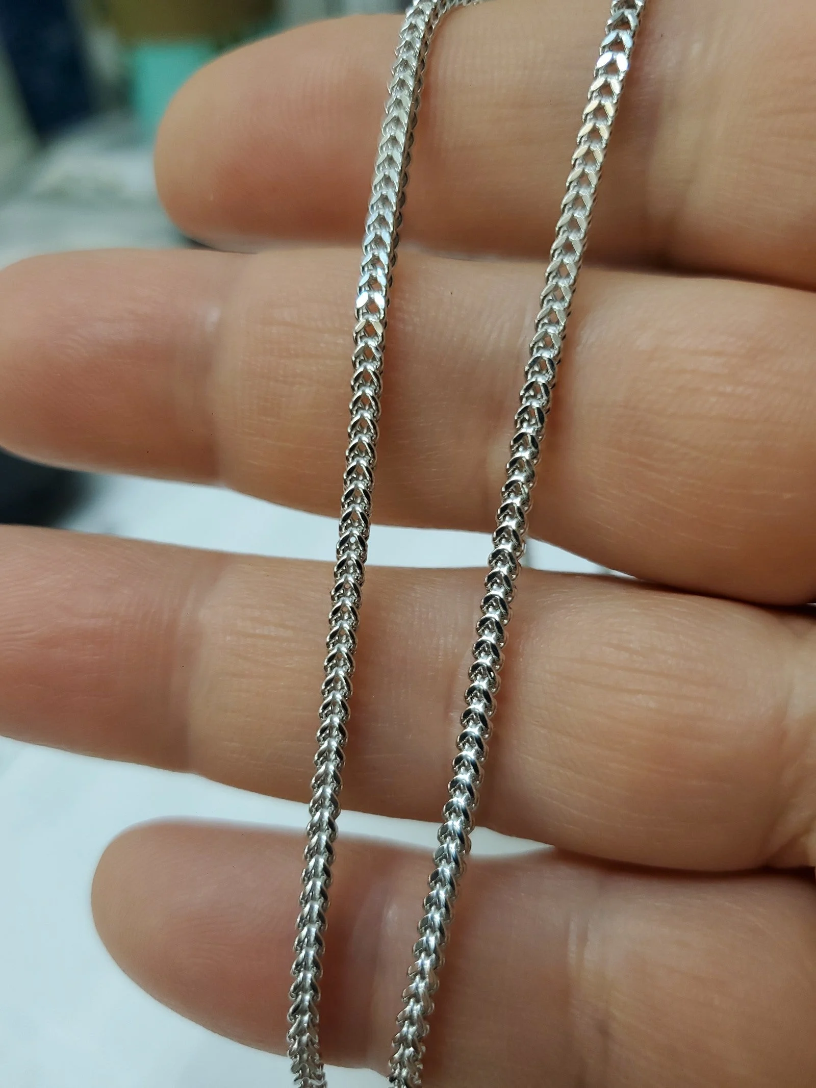 New Real White gold 10kt Franco chain 24