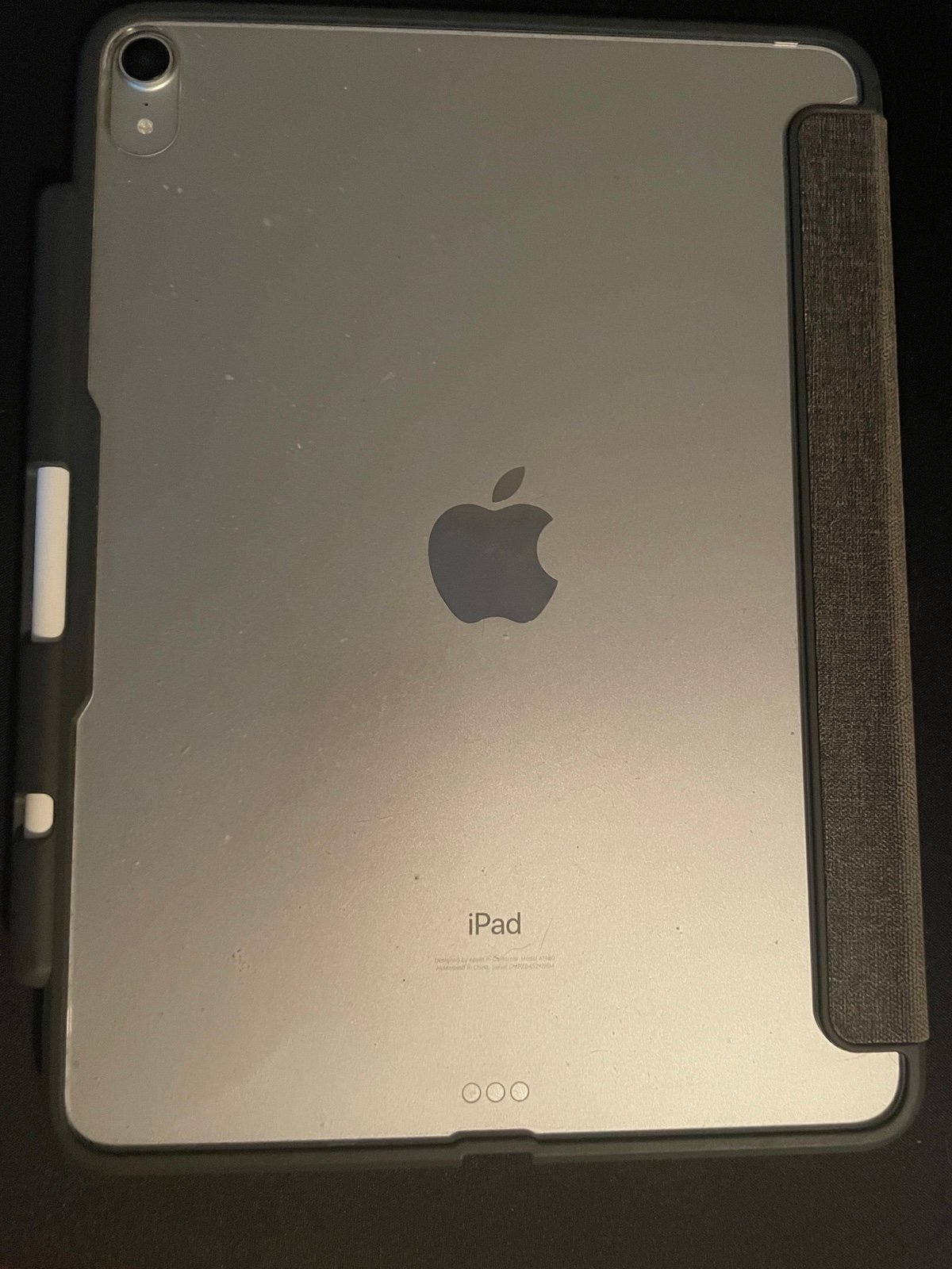 iPad Pro 11 inch 1st Gen with Apple Pencil 3K25