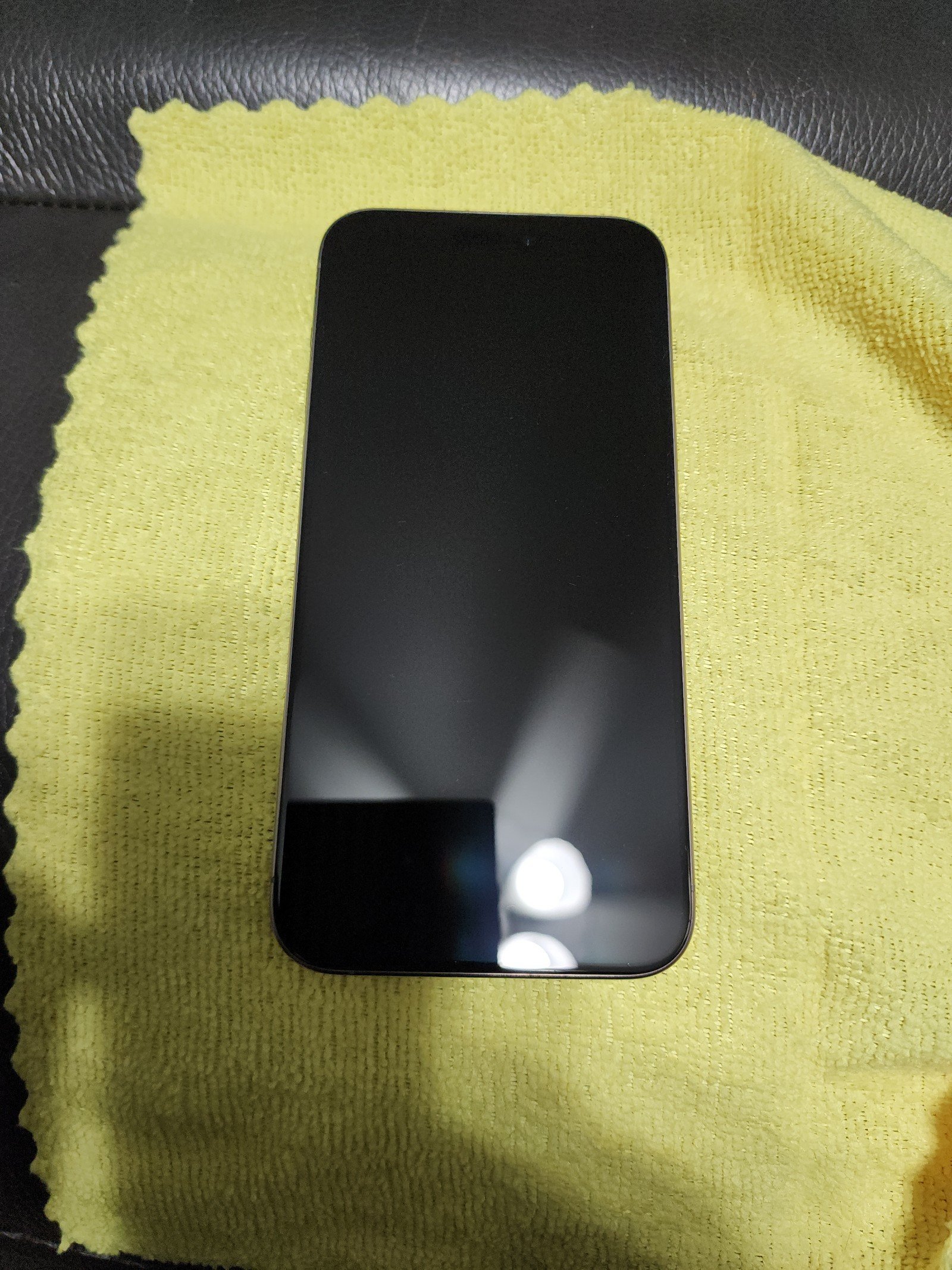 iPhone 15 Pro Max 1TB Fully Unlocked 9V56