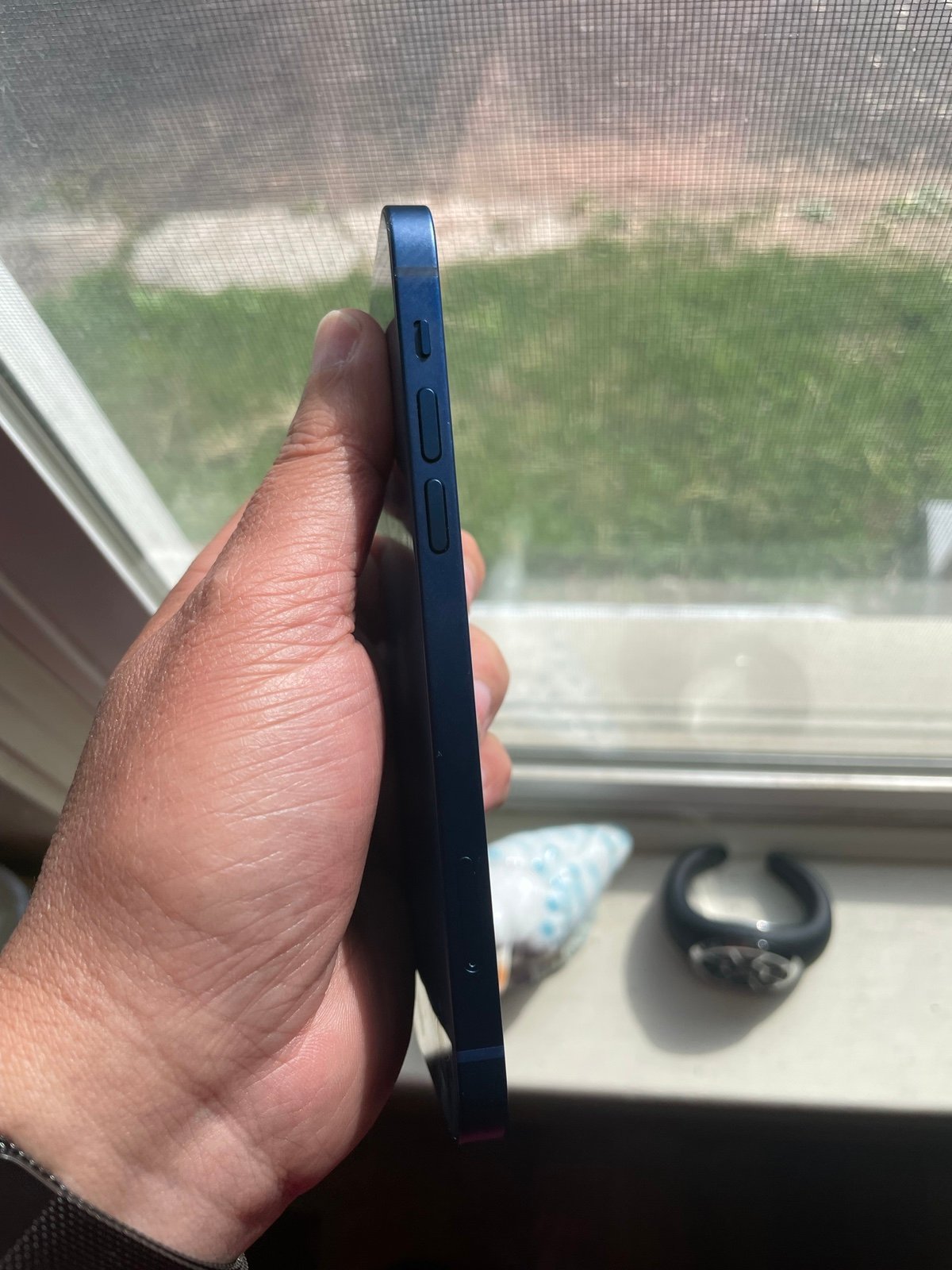 Apple iPhone 12 128gb unlocked in Blue 6B67