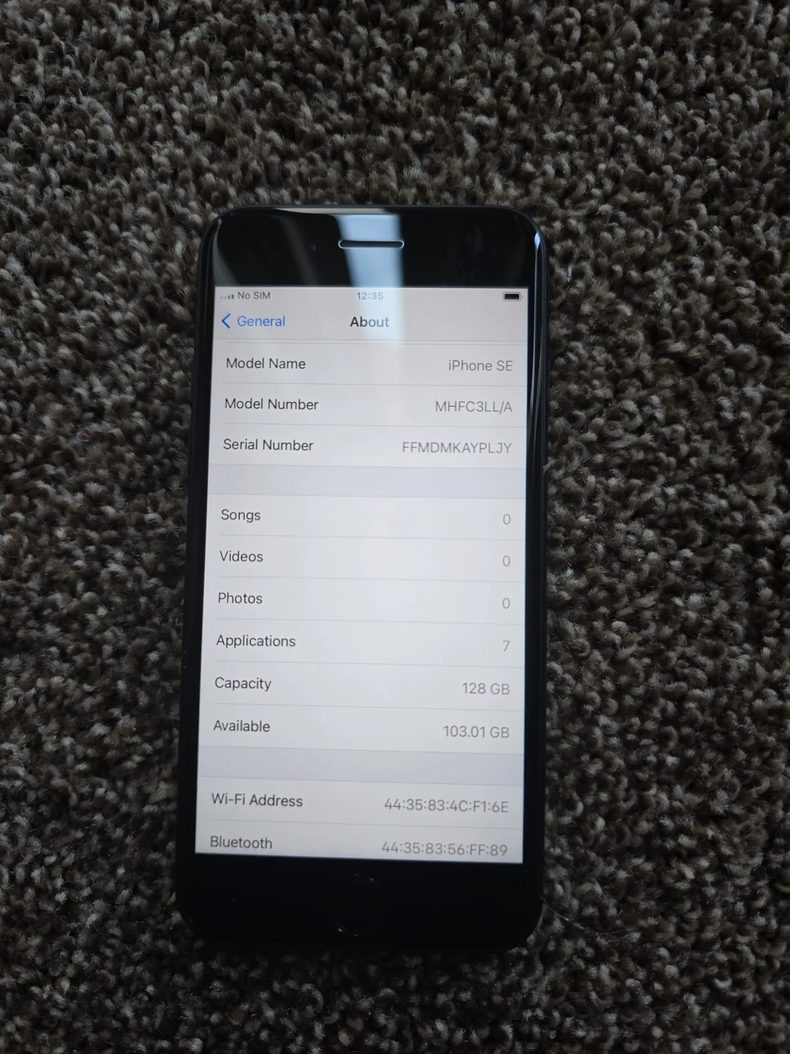 Lot of 7 iphone SE 2 Unlocked for any Carrier by