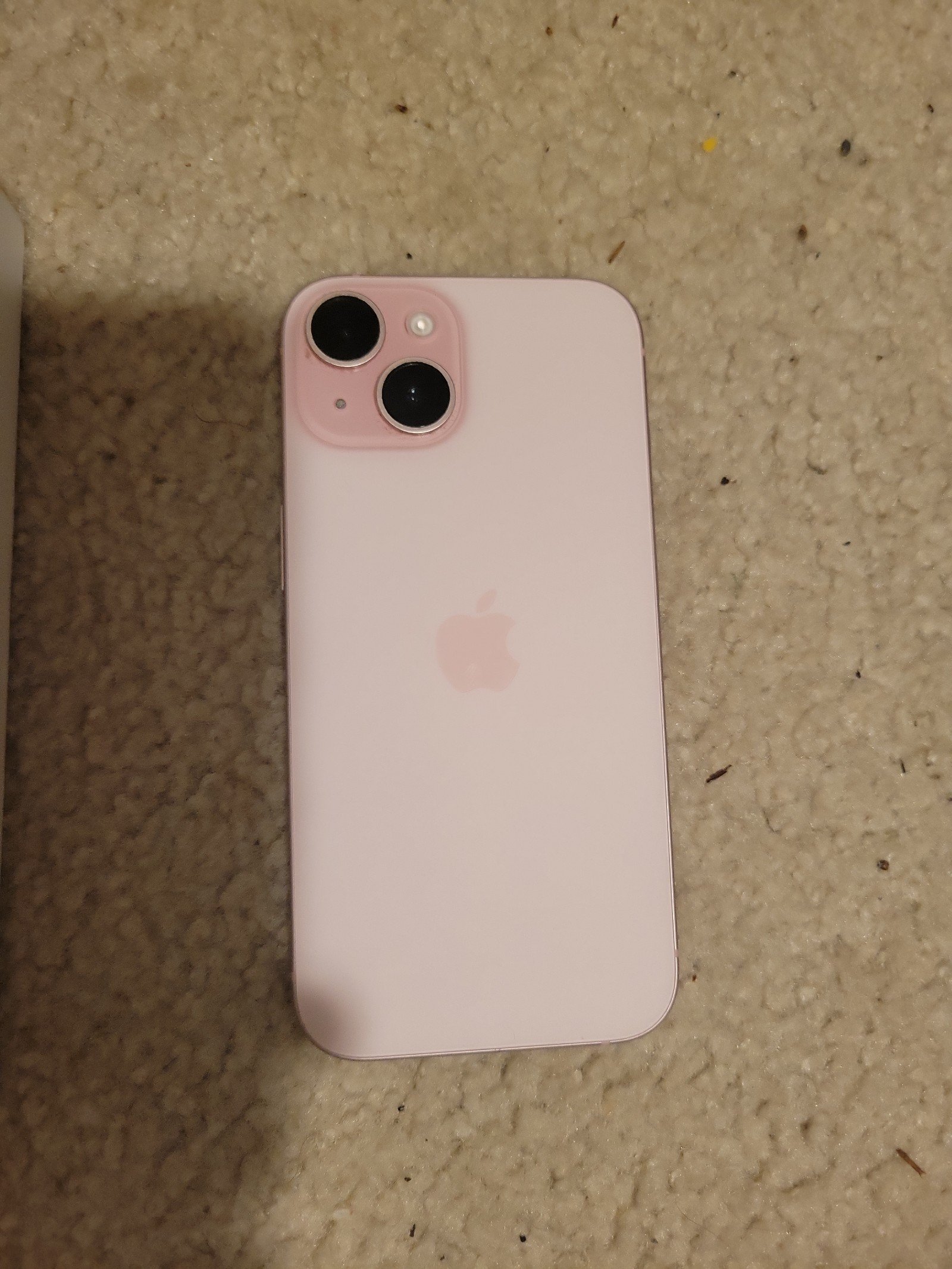 iphone 15 PINK unlocked 6B92