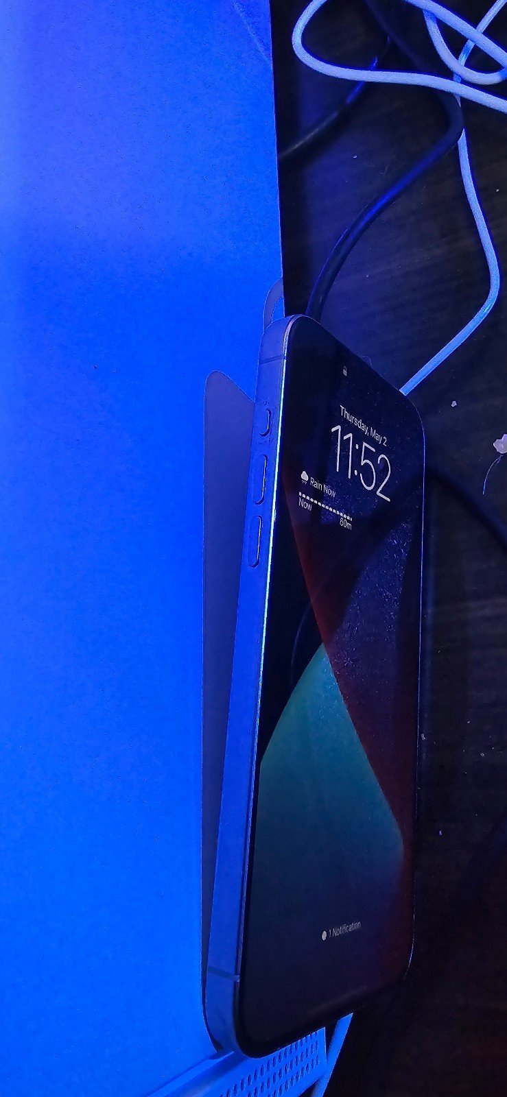 ATT locked iPhone 15 pro max 3X93