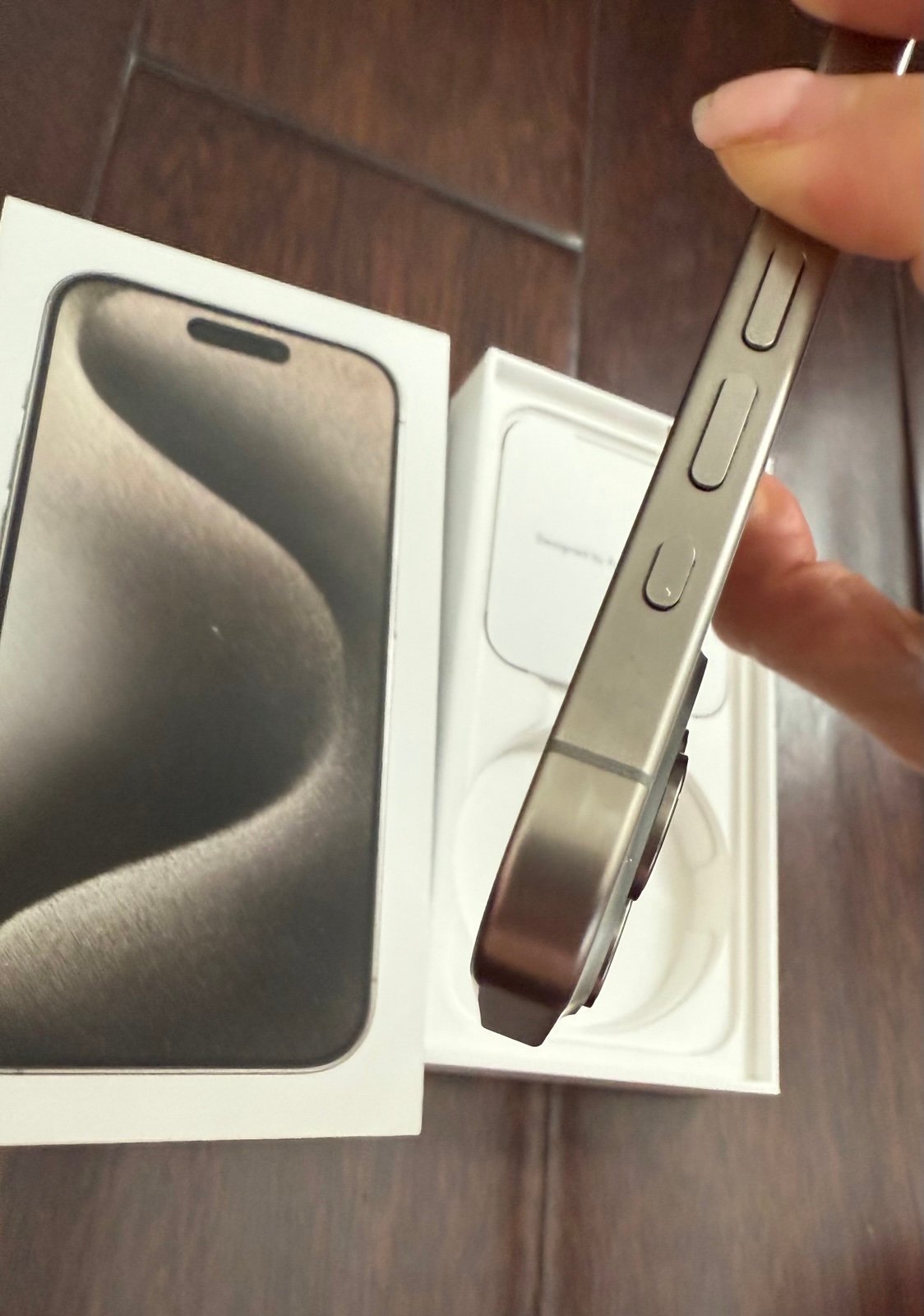 iPhone 15 pro unlocked 128GB 7F18