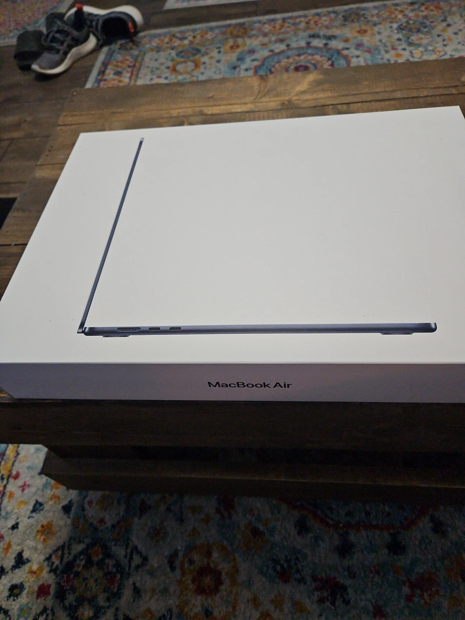 Macbook air 15 inch m3 new sealed midnight 8J31