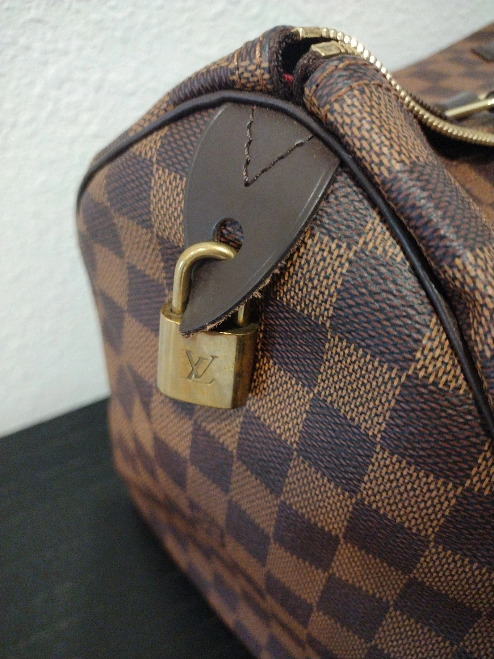 Louis Vuitton Damier Ebene 35
