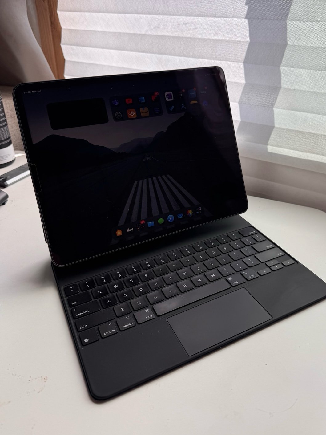 ipad pro 5th generation M1 12.9” with apple’s Magic Keyboard 6W21