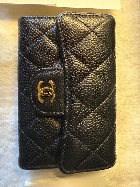 Chanel Quilted Caviar Flap Card Holder Black w/Gold tone Hardware
