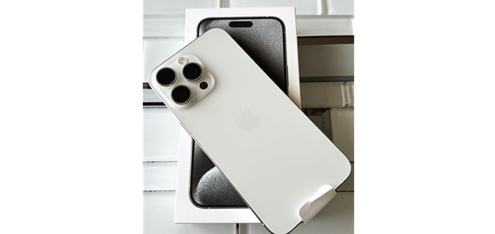 Apple iPhone 15 Pro Max 256GB White Titanium T-Mobile 6V23