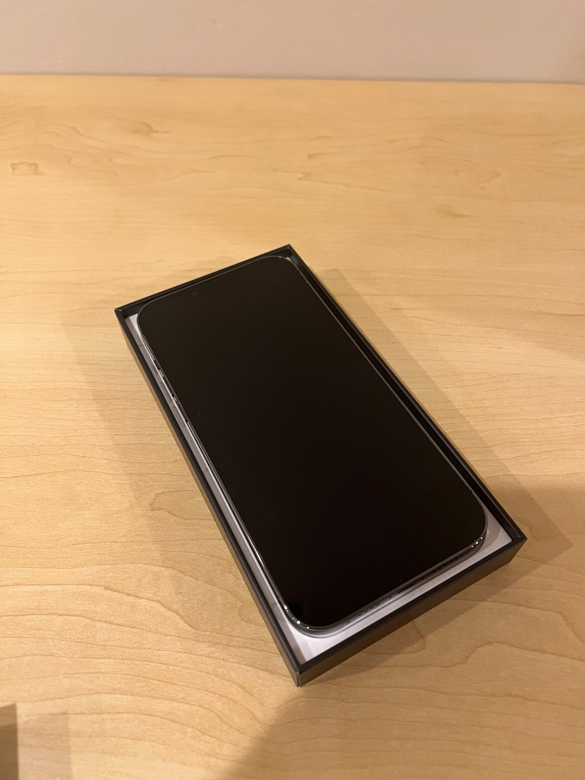 Like New - Apple iPhone 13 Pro Max 128 GB in Graphite 9E91