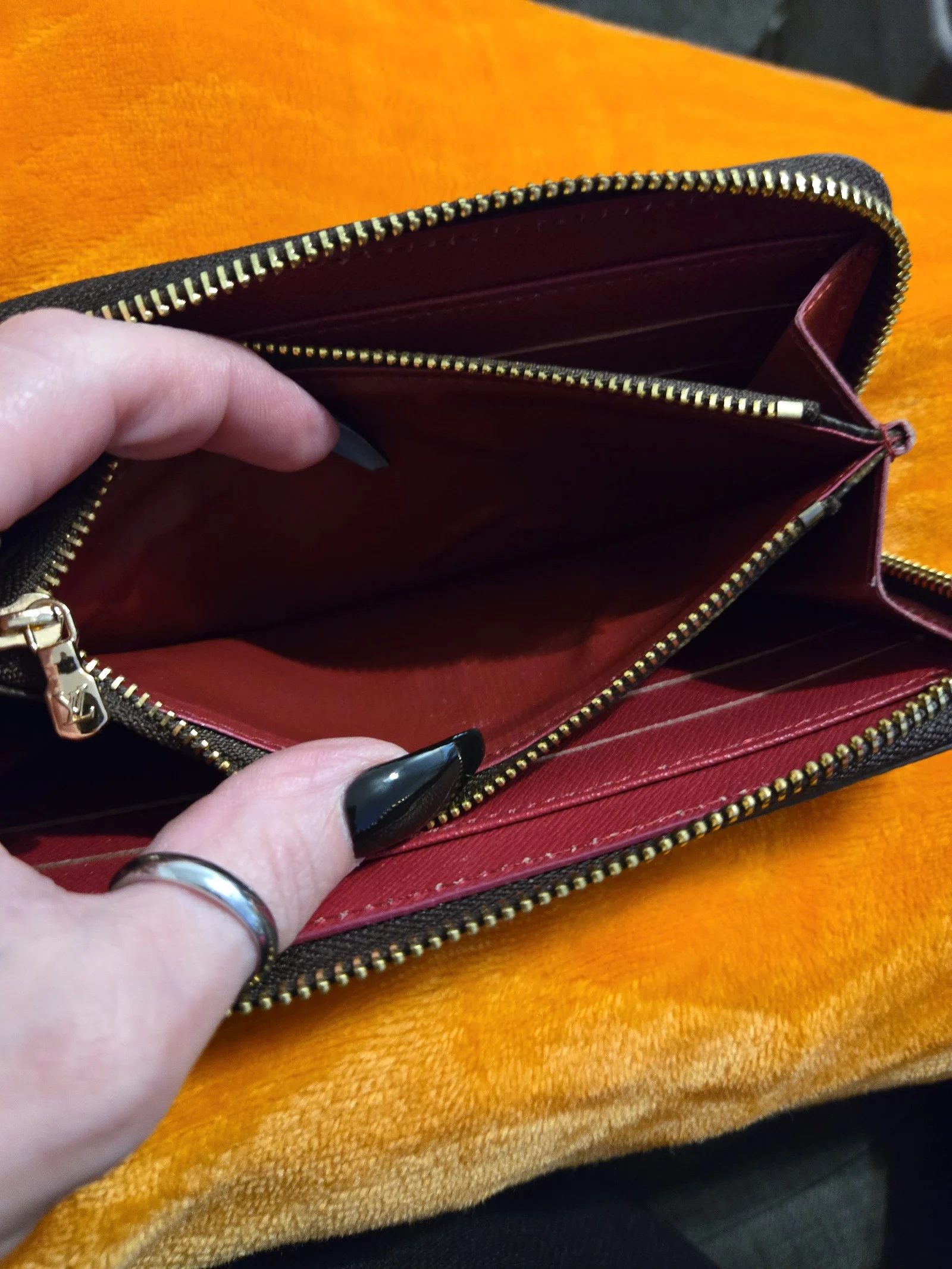 Louis Vuitton LV Zippy Wallet Purse Monogram Fuchsia M60742