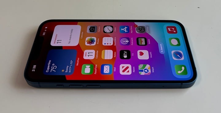 Apple iPhone 13 (Verizon) Blue 128GB - WARRANTY UNTIL JULY 2025 8W71