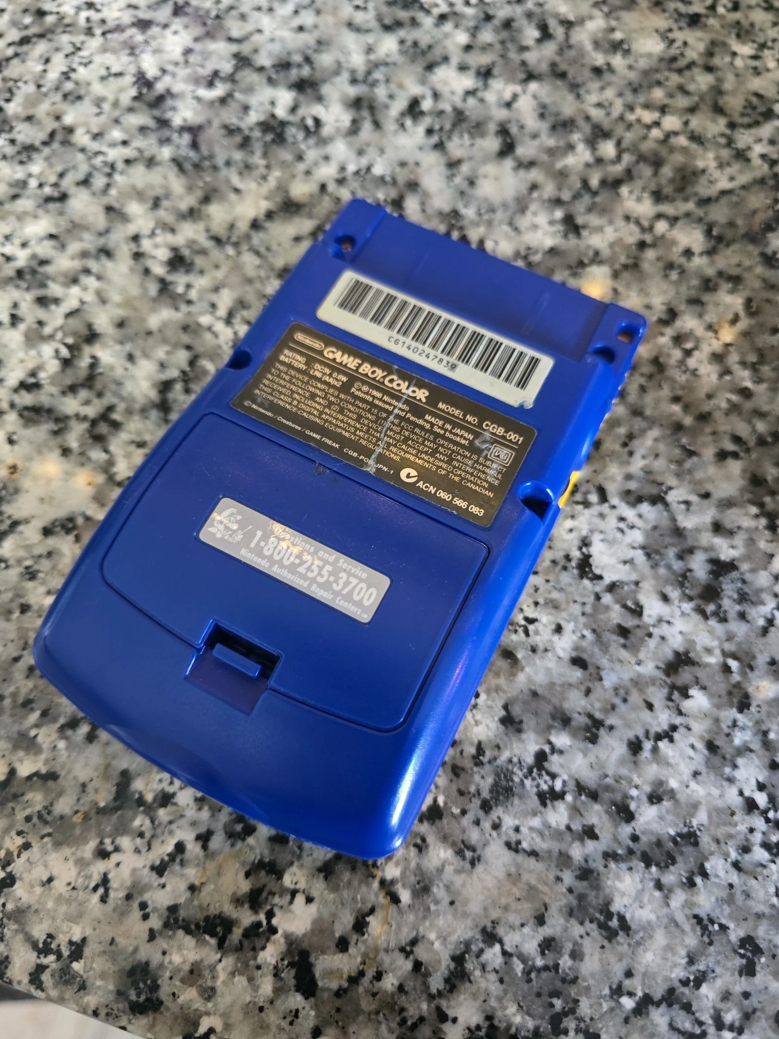 Nintendo 64 & Gameboy color POKÉMON EDITION bundle.