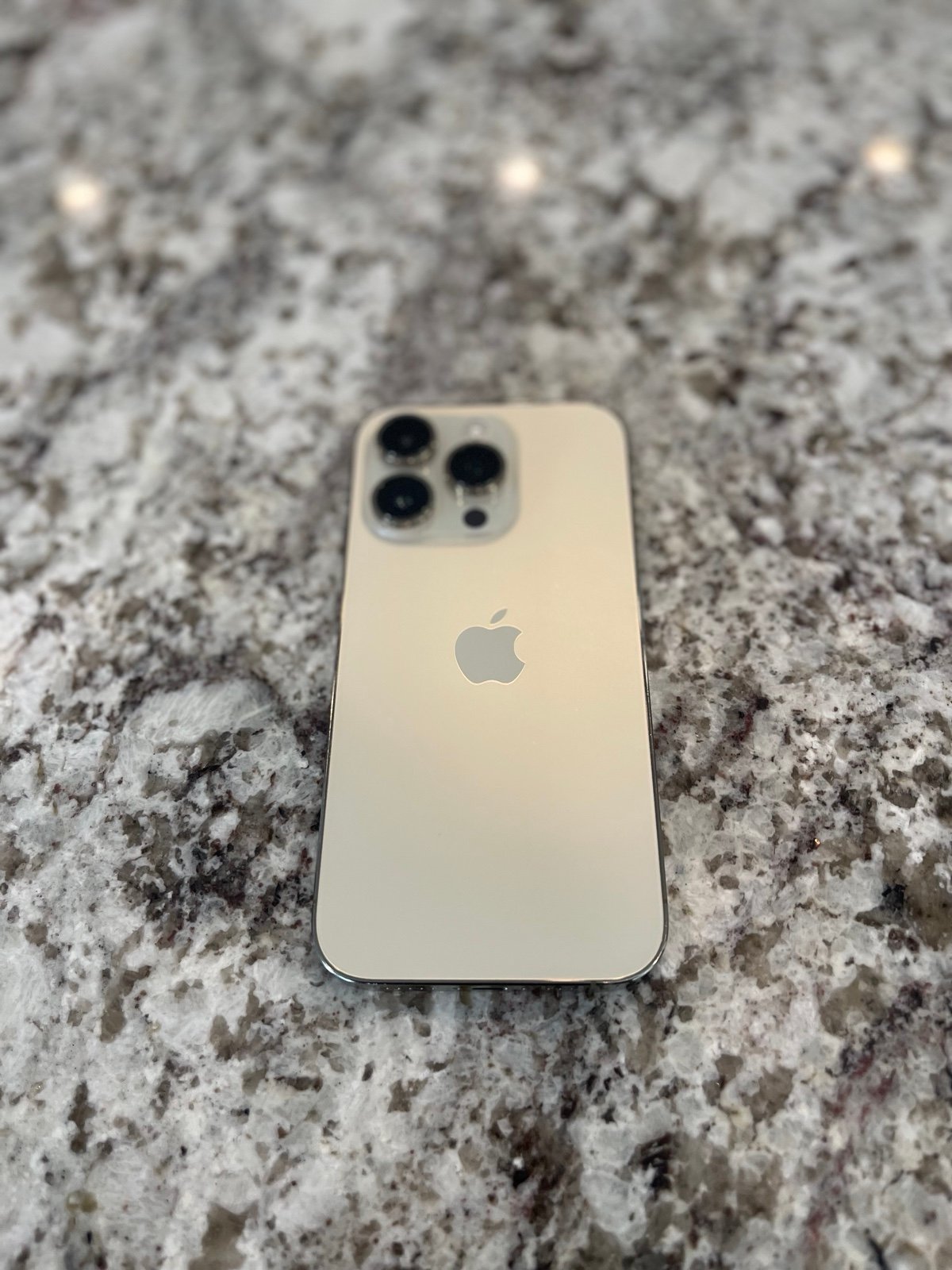 Apple iPhone 14 Pro 512GB in Gold for Unlocked 6G95