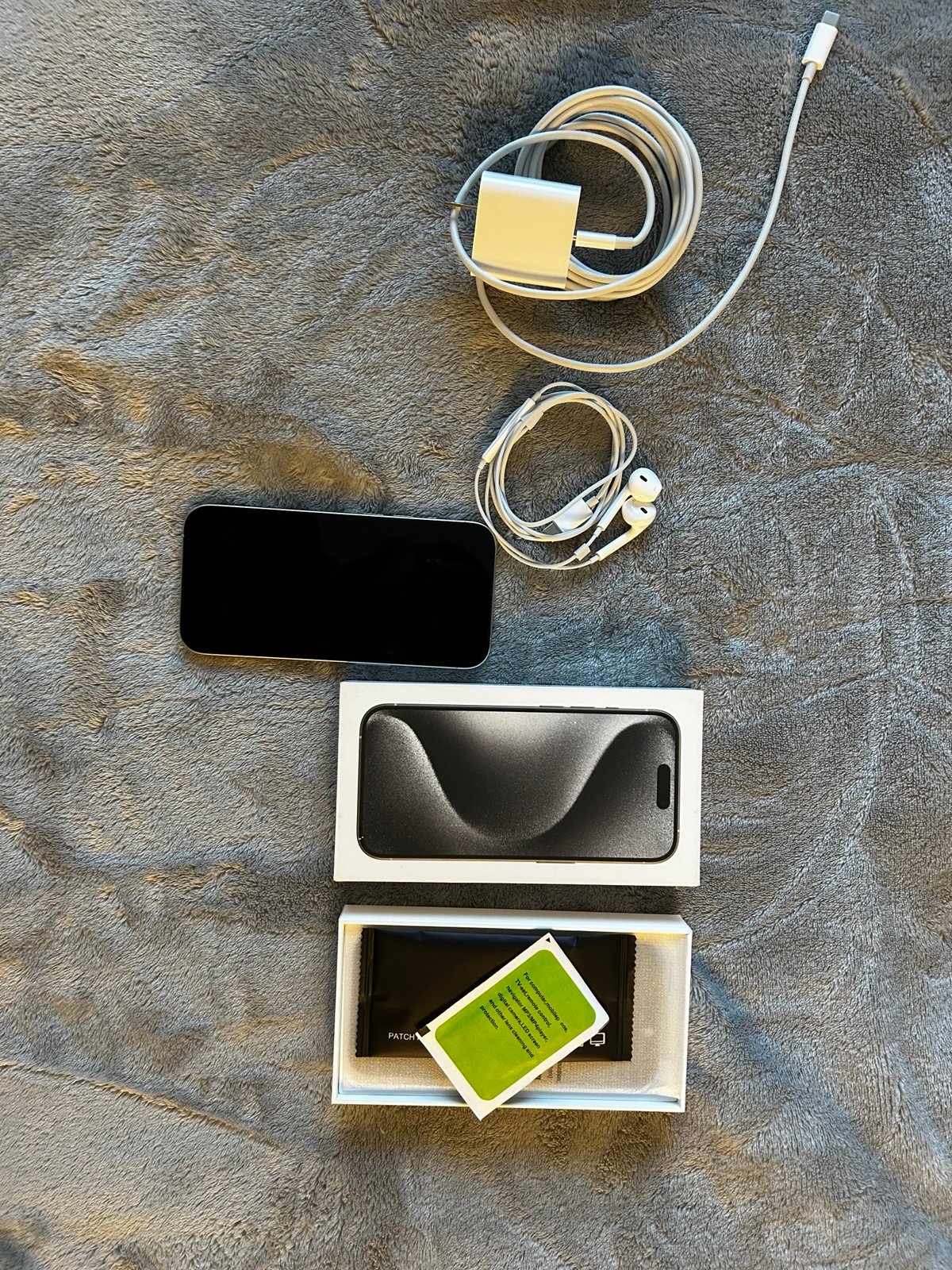 iPhone 15 pro 128gb white 5D12