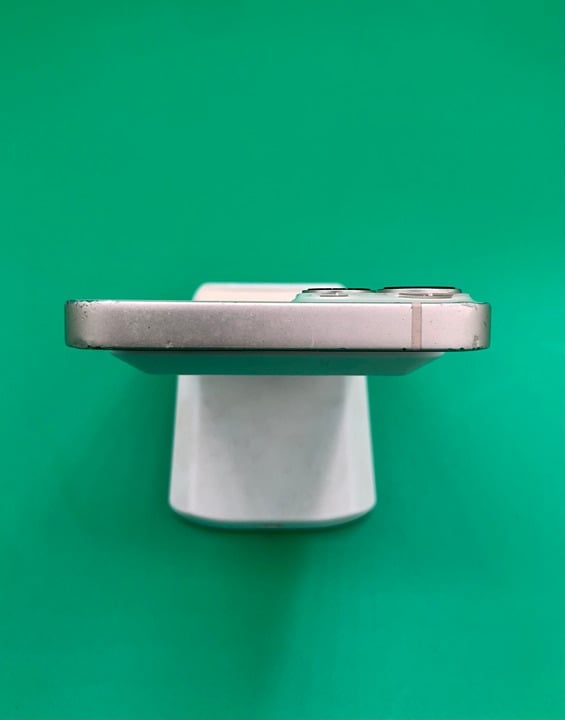 Apple iPhone 13 128 GB in Starlight for Cricket 1D76