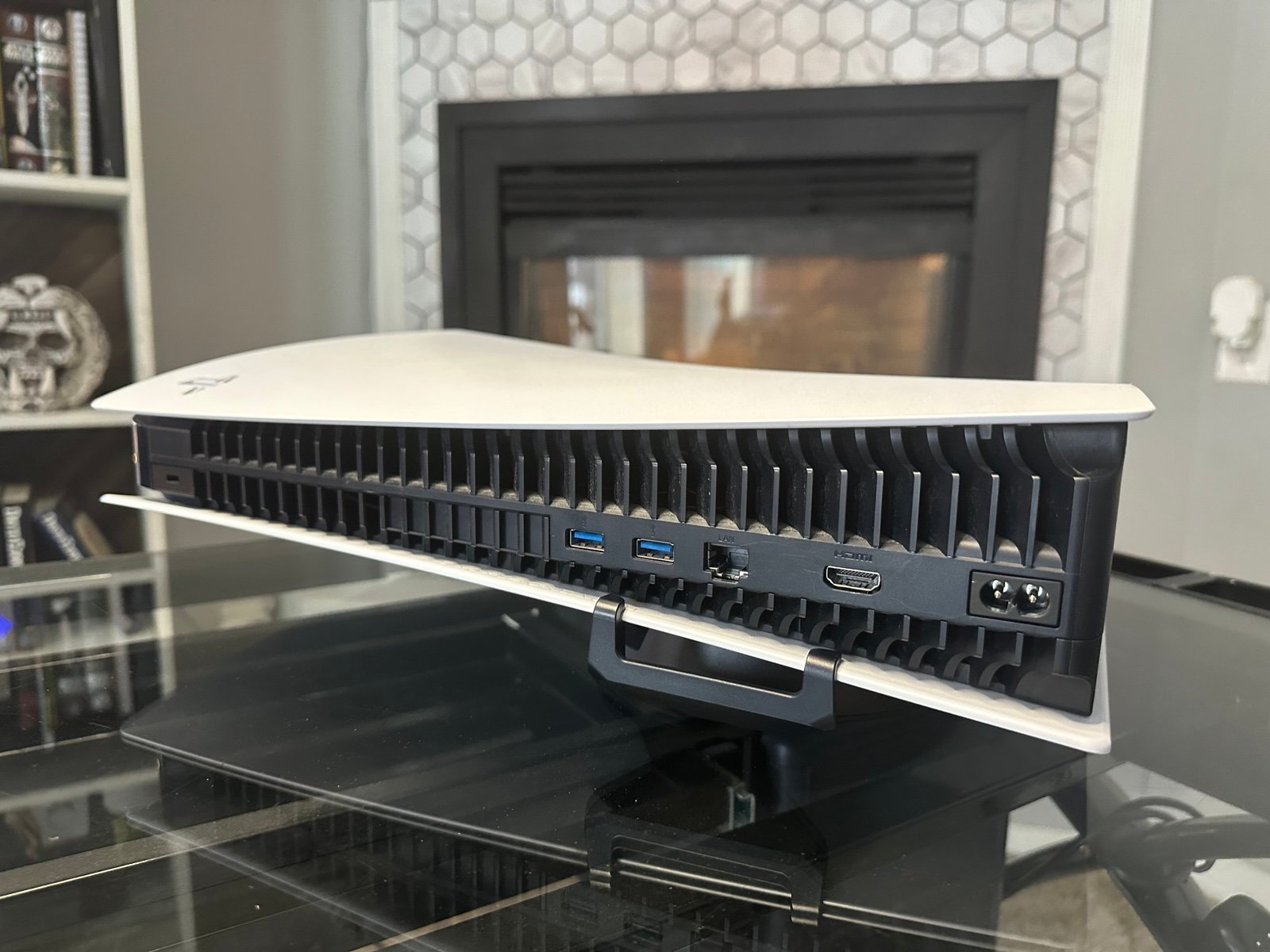 Ps5 Console (PlayStation 5 Console) and controller 7X68