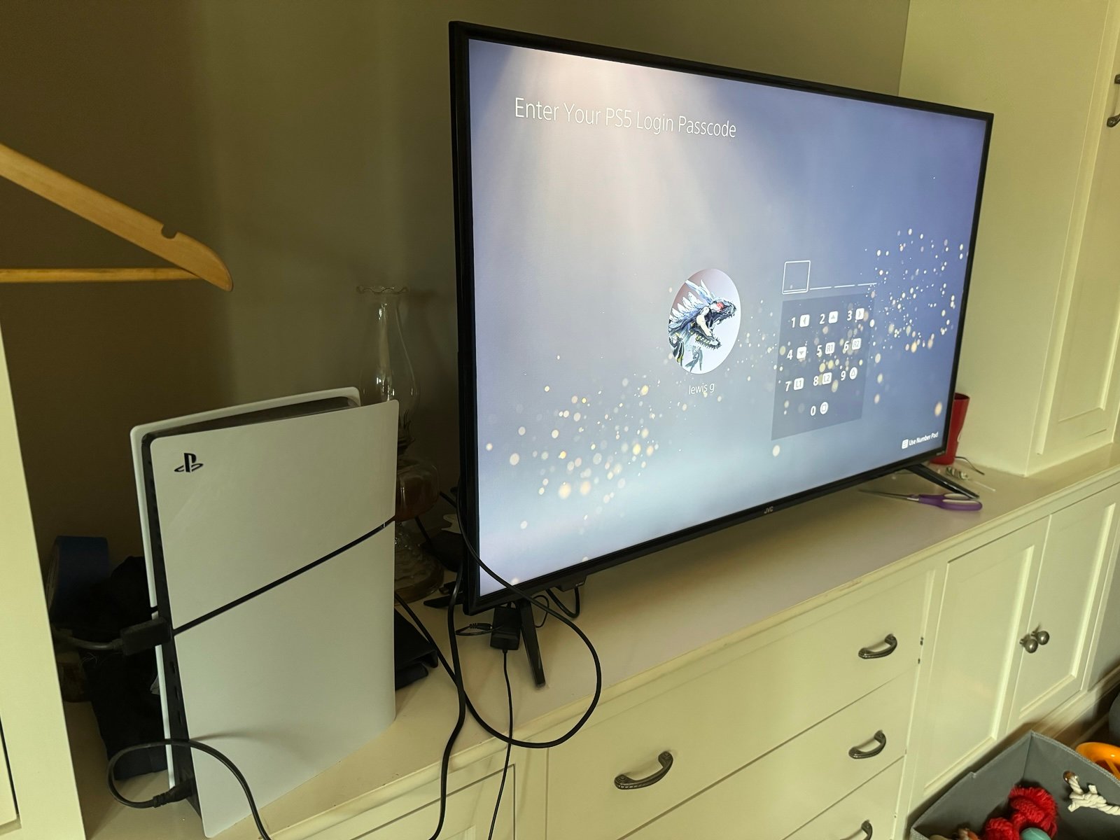 PlayStation 5 825 GB White Digital Edition Like New 9A66