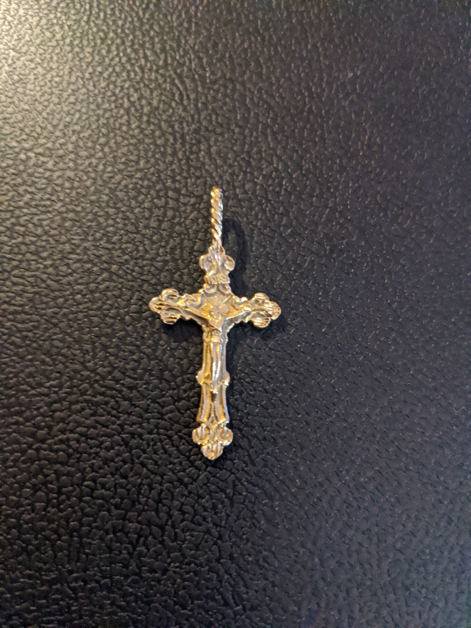 14K GOLD RELIGIOUS DIAMOND CUT IRNI JESUS CROSS CRUCIFIX PENDANT 3.52 GM