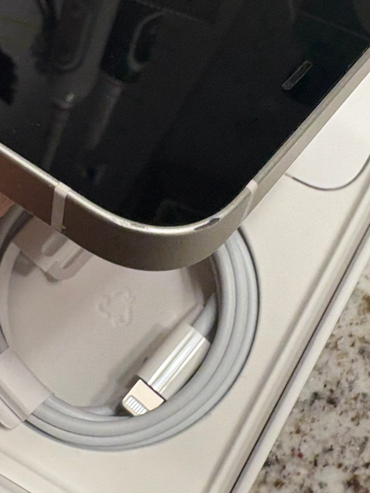 Apple iPhone 12 256gb White unlocked 8Z62