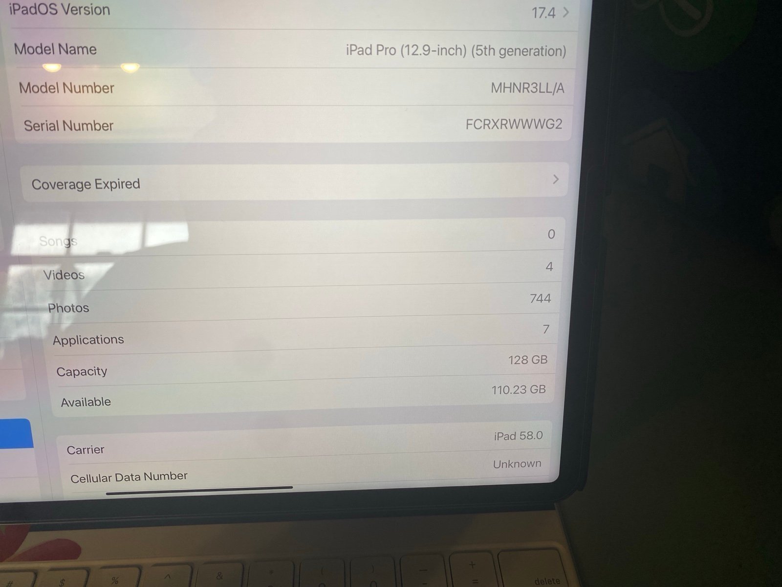 Apple iPad Pro 5th Generation 128 GB 12.9” 5G & bundled with extras 7Q21