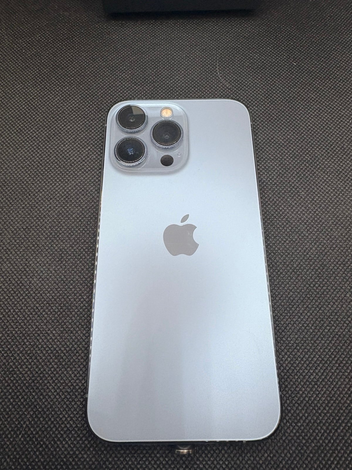 iPhone 13 pro unlocked Serria Blue 5H29