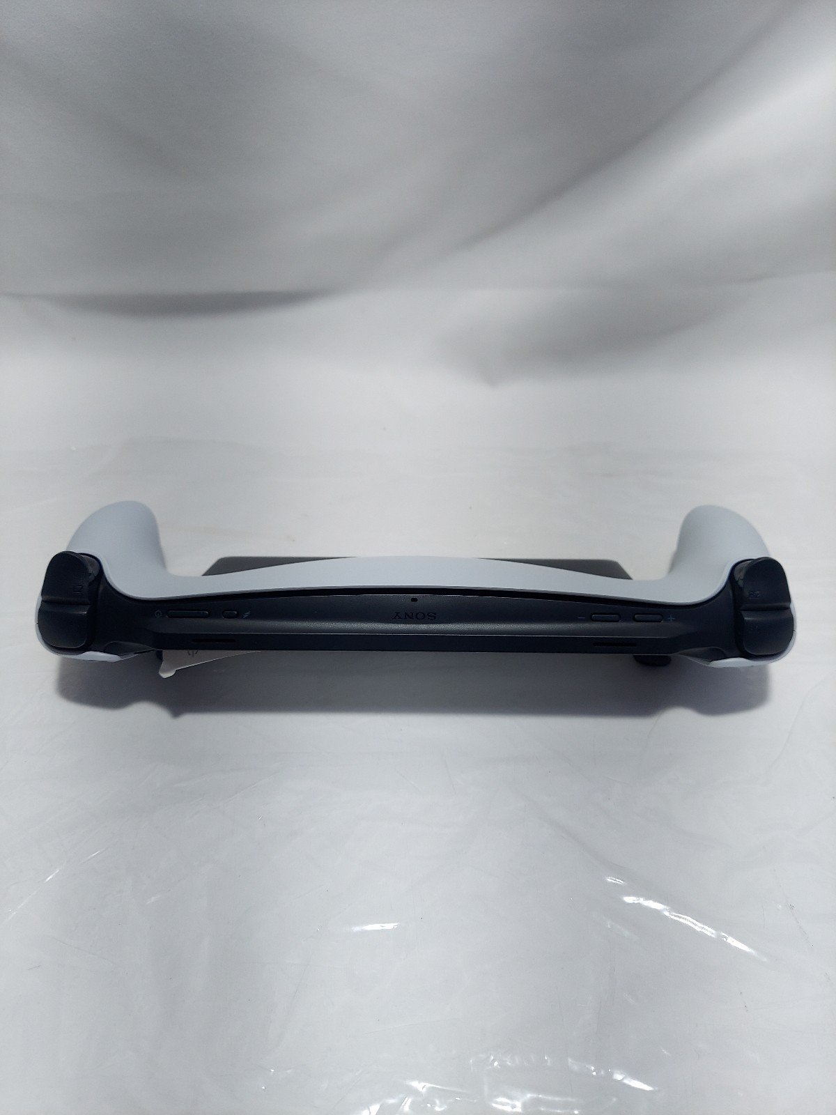 PlayStation Portal Remote Player - PlayStation 5 with case! 1E91