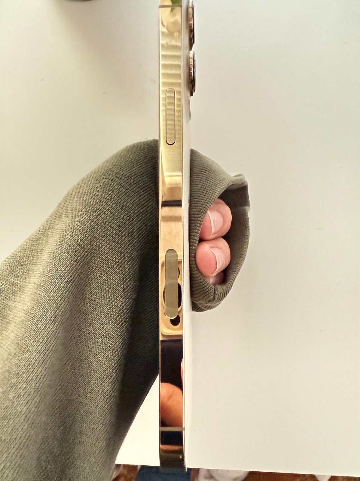 Apple iPhone 13 Pro Max 1H99