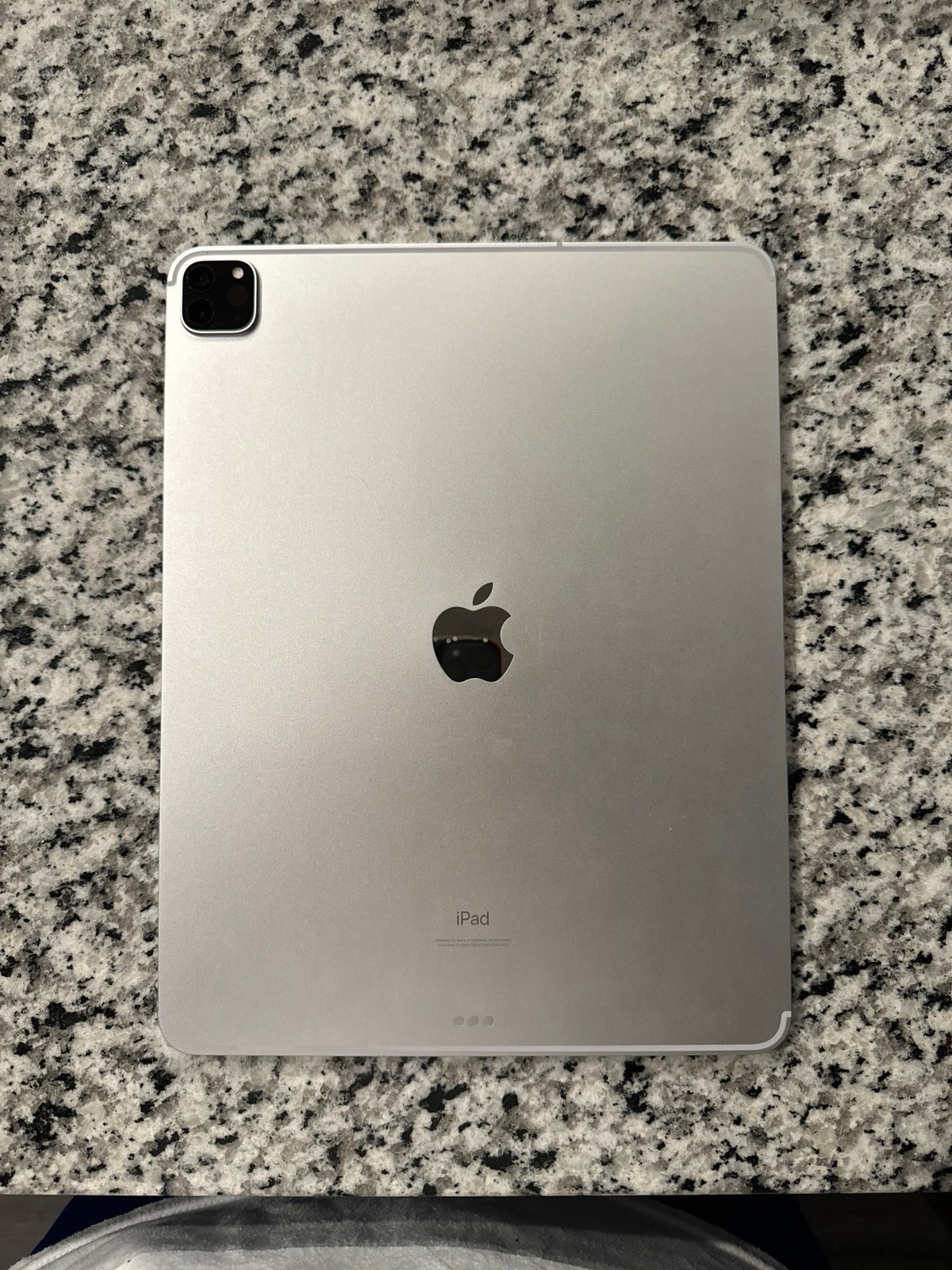 iPad Pro 12.9 inch 4th generation 3T62