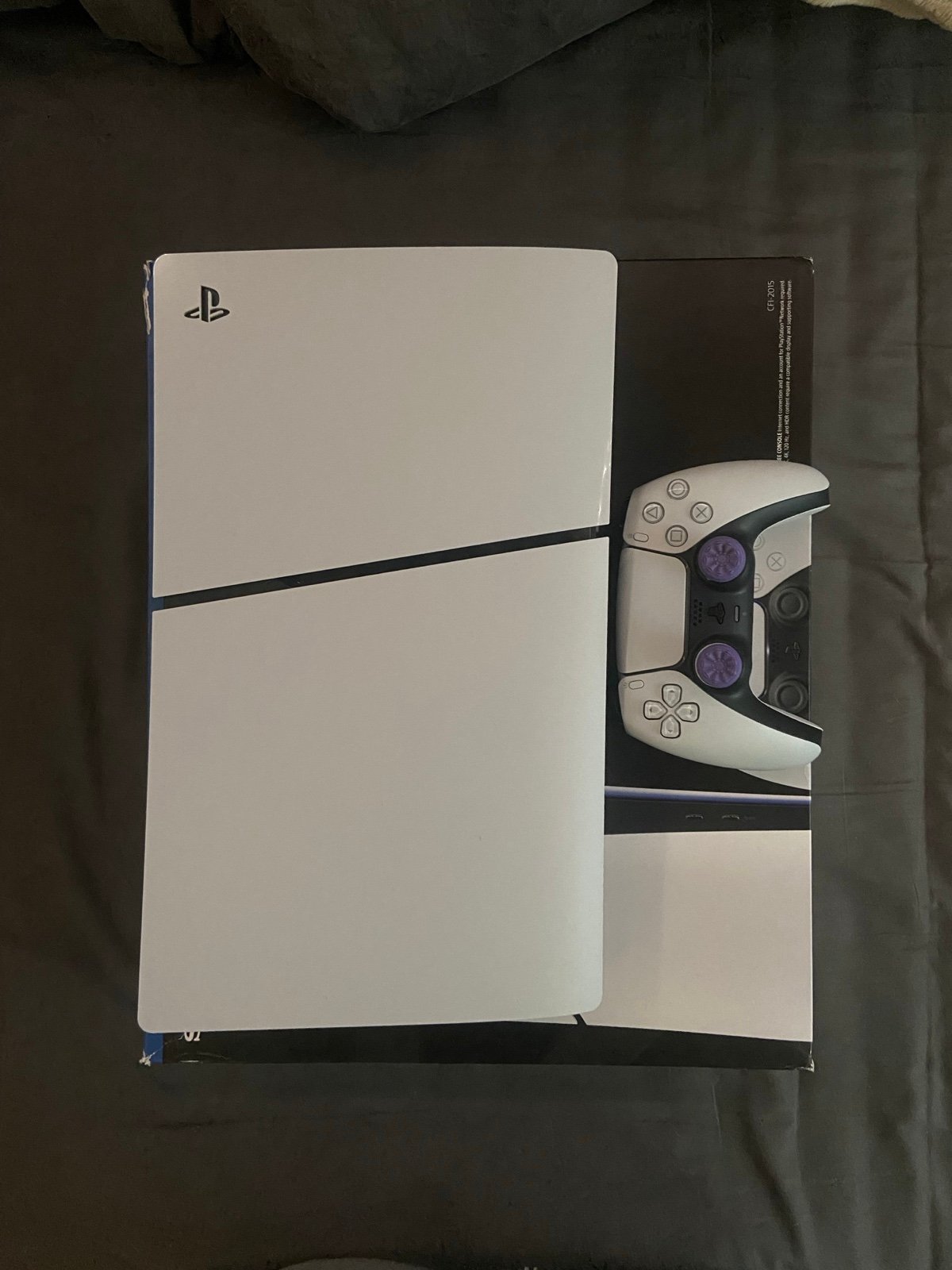 PS5 Slim Digital 7M32