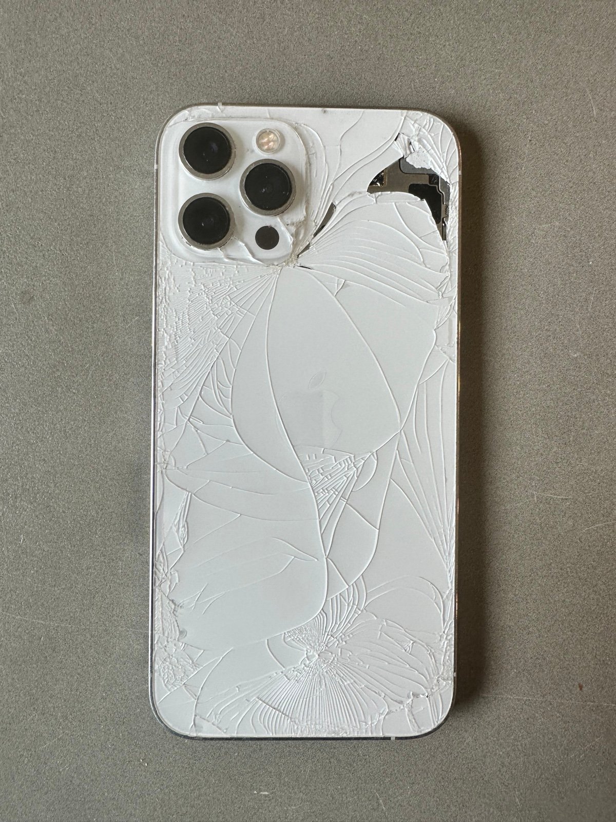 Apple iPhone 12 Pro Max 8G71