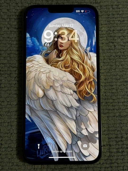 Iphone 13 pro max Gold 256 GB phone unlocked I DON'T ACCEPT OFFERS! 9A51