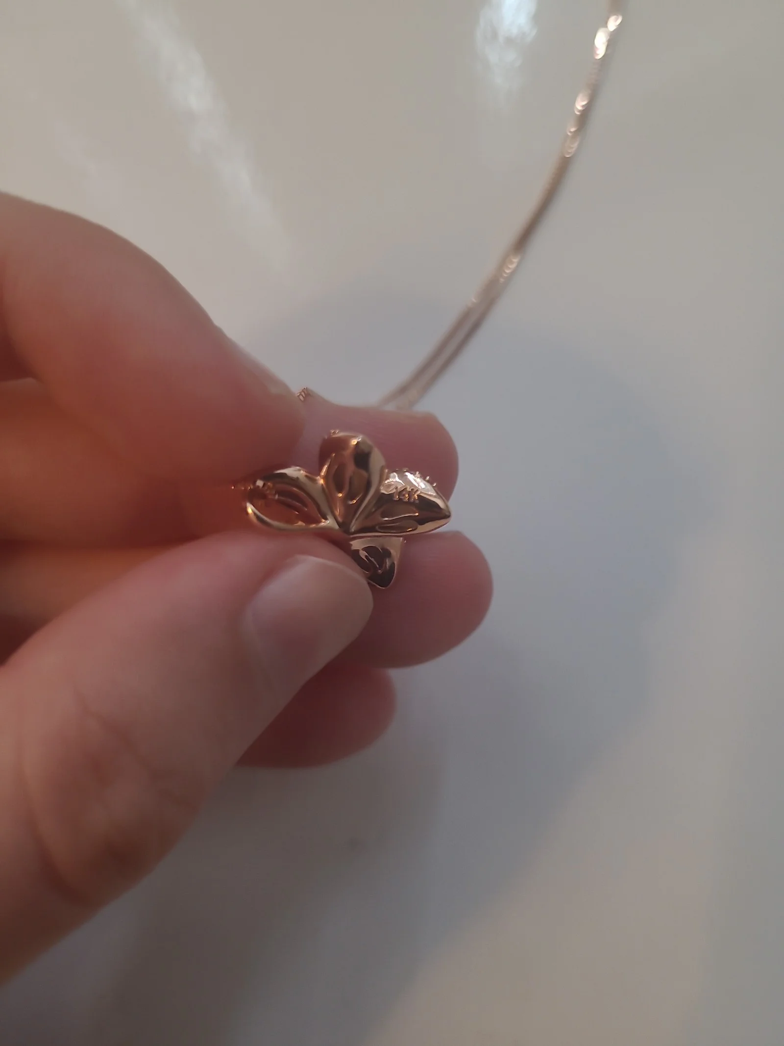 14kr pink mother of pearl necklace