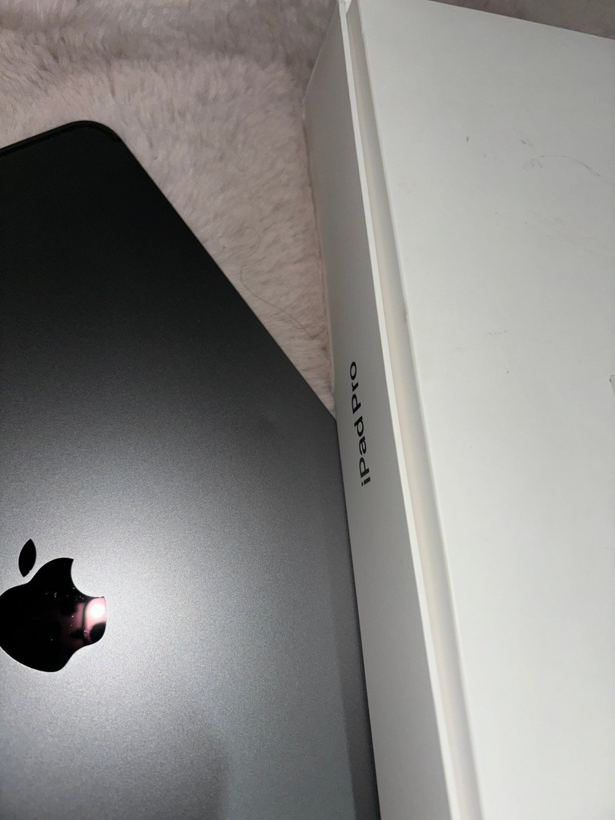 Apple iPad Pro 5th Generation 256 GB 9F36