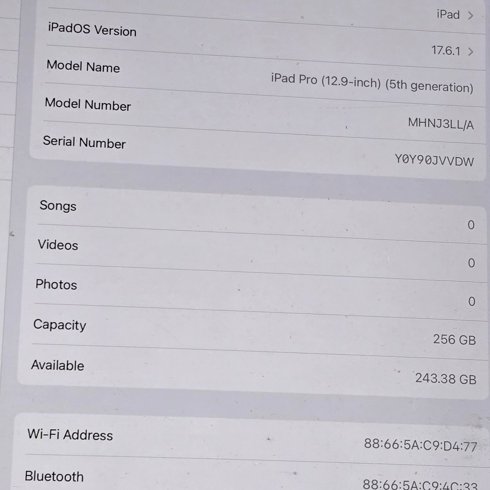 iPad Pro 12.9-inch 5th Generation Wi-Fi 256GB Gray A2378 M1 3L86