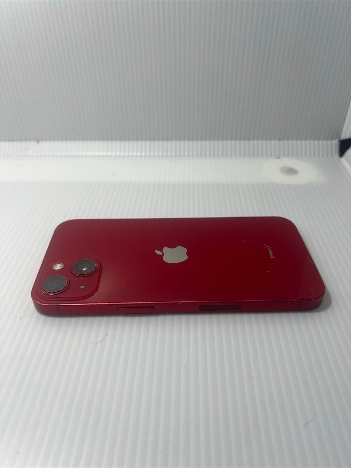 Apple iPhone 13 - 128 GB - Red (Unlocked) FAIR CONDITION 5W62